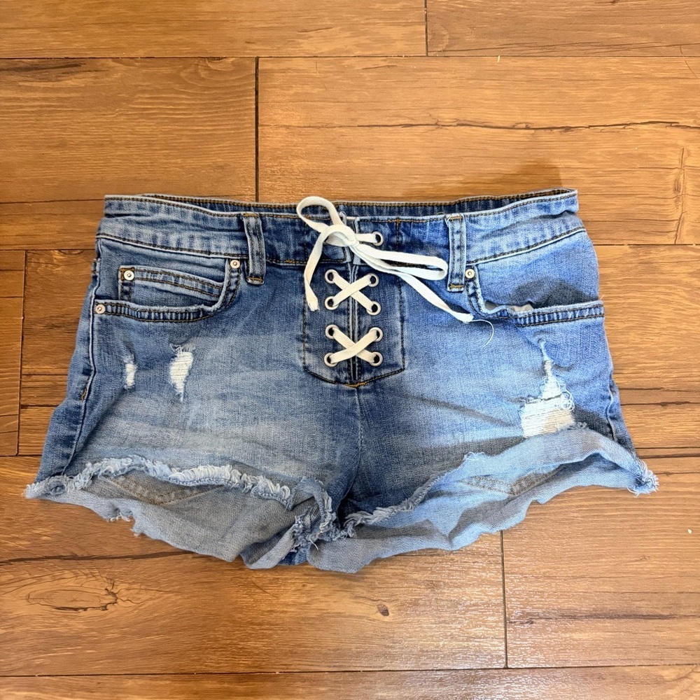 Billabong Lace Up Micro Mini Denim Shorts Size 26 Cut Off Distressed Midrise